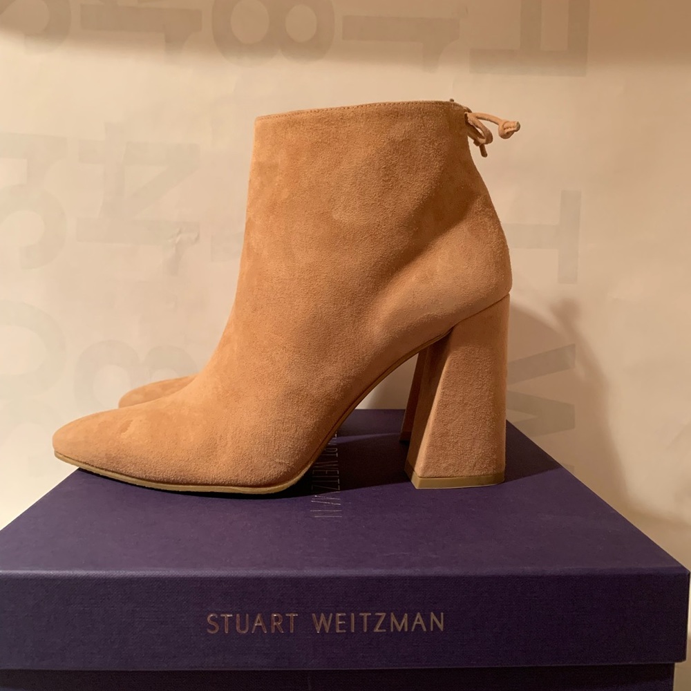 STUART WEITZMAN NWT SZ9.5 “Grandiose” suede ankle boot